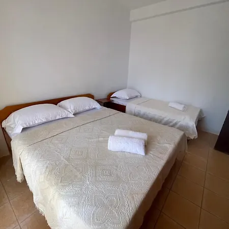 Seahouse Apartment *