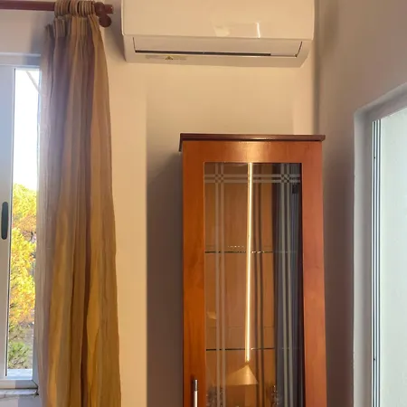 Seahouse Apartment